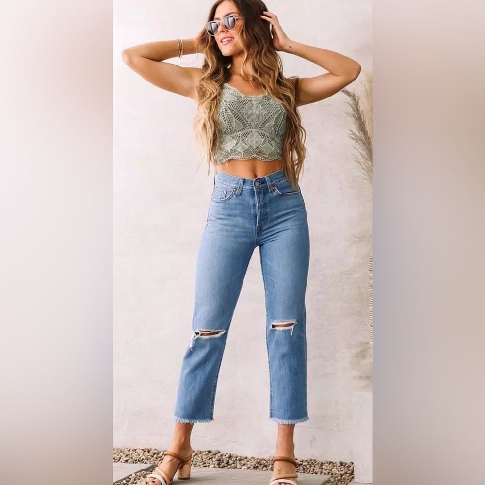 Levi’s Wedgie Straight Jean